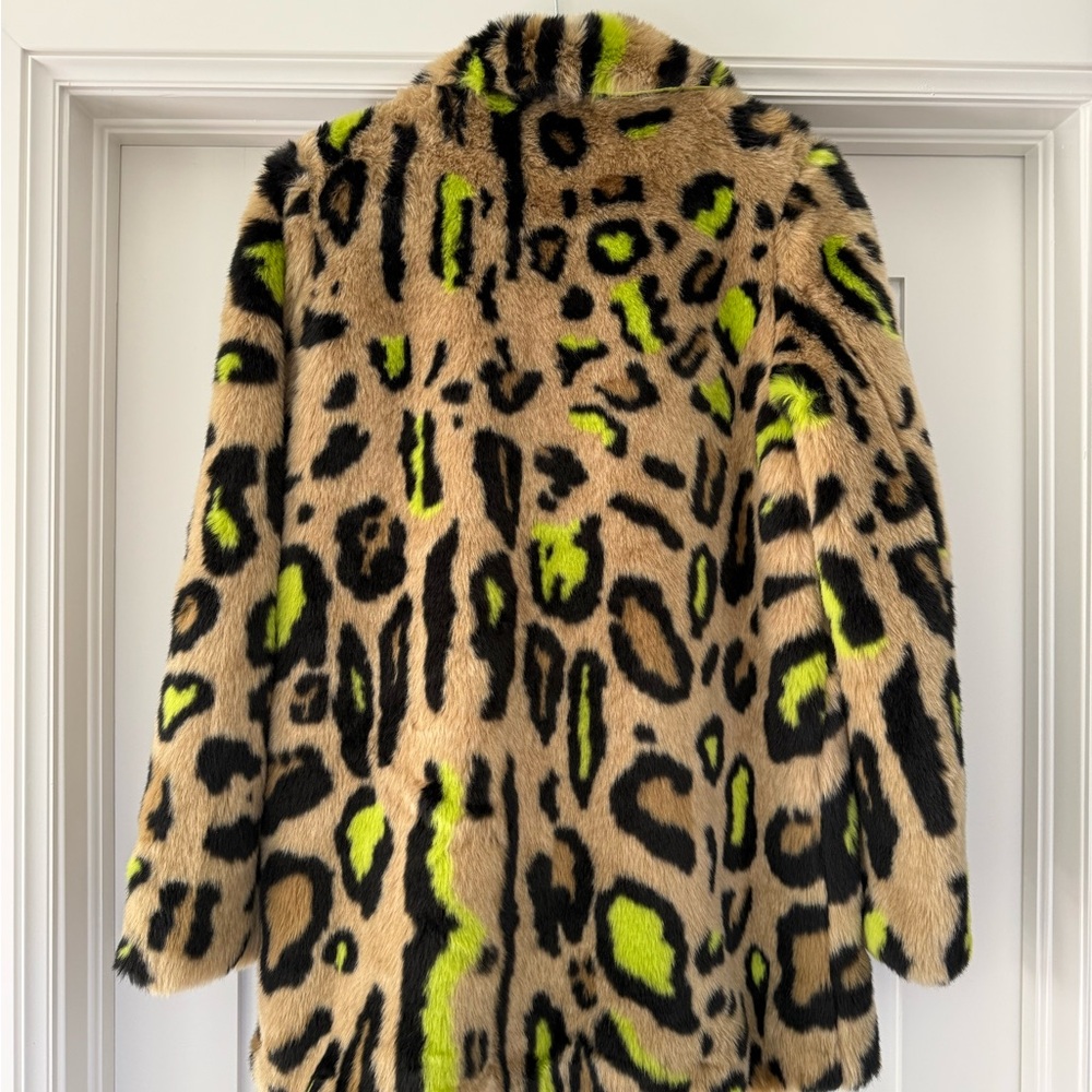 Apparis Neon Green and Black Patterned Teddy Jacket